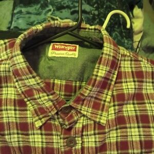Wrangler Red and White Casual Button Down Shirt